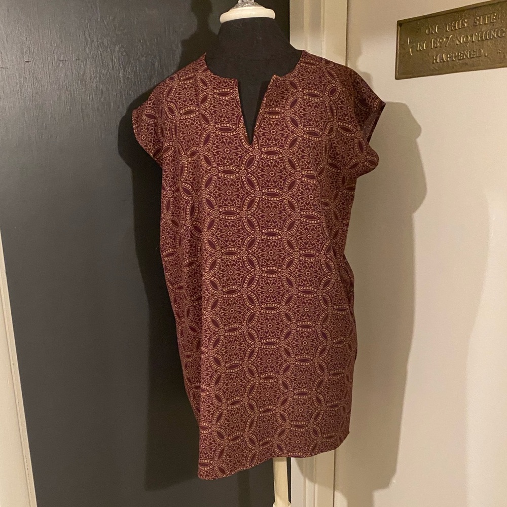 💜 Forever 21 Printed Tunic Dress in Maroon 💚